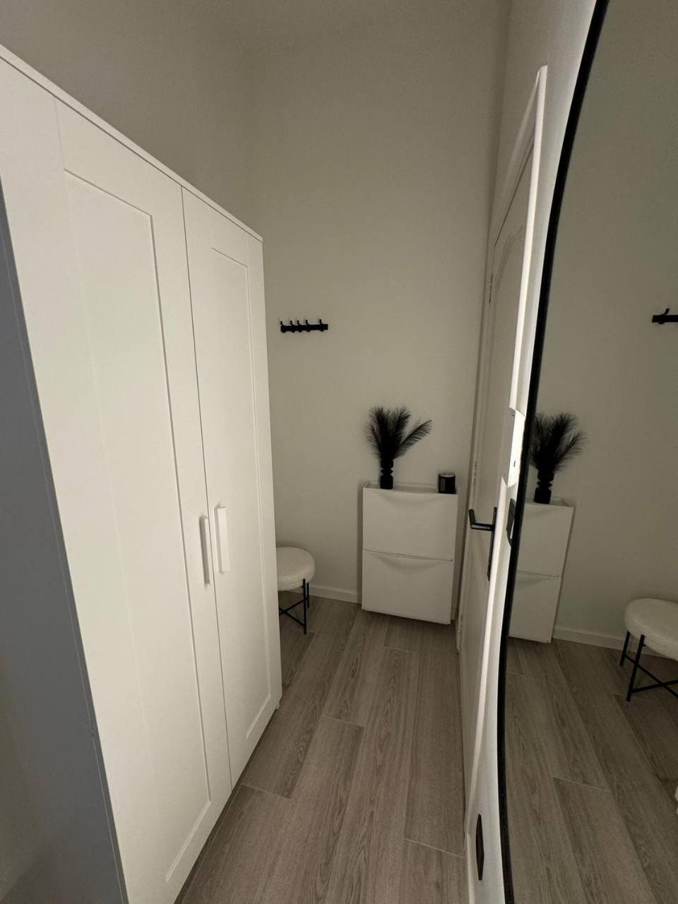 Studio A Ixelles - Viaduc Bruxelles Esterno foto